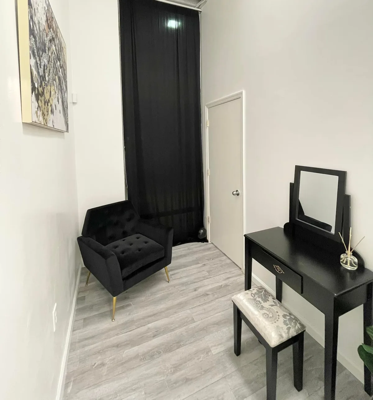 Private Changing Room